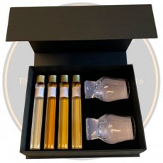 Whisky Discovery Box 4x2cl + 2 Perfect Dram Glasses, 8cl - 47,65°